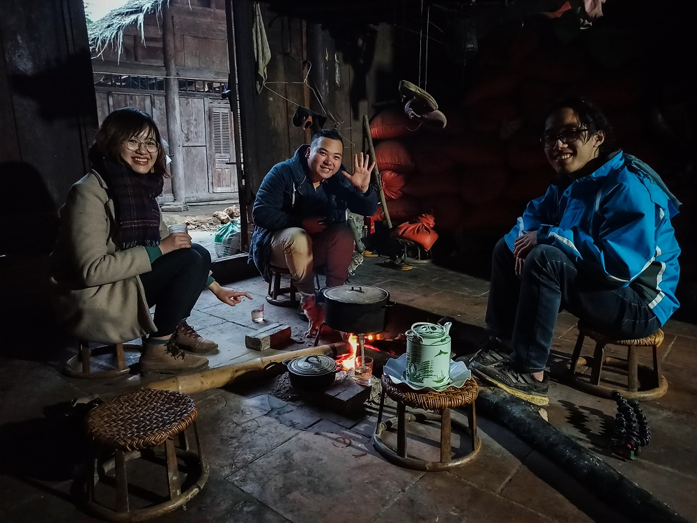Du lich cong dong ban sung da bac hoa binh 24 - BÍ MẬT NGÔI LÀNG DUY NHẤT KHÔNG SÓNG 3G, WIFI TẠI ĐÀ BẮC, HÒA BÌNH