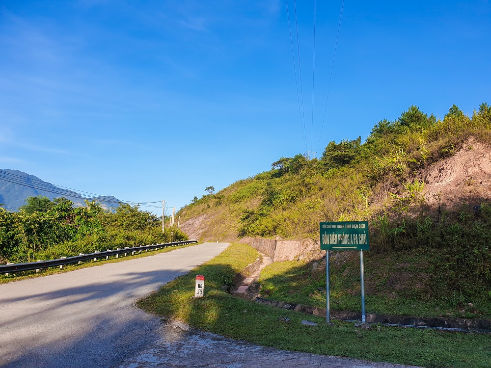 Loi vao don bien phong cuc tay viet nam - VƯỢT 700 KM ĐẾN CỰC TÂY VIỆT NAM, KHÁM PHÁ NƠI DUY NHẤT GIÁP VỚI CẢ LÀO VÀ TRUNG QUỐC