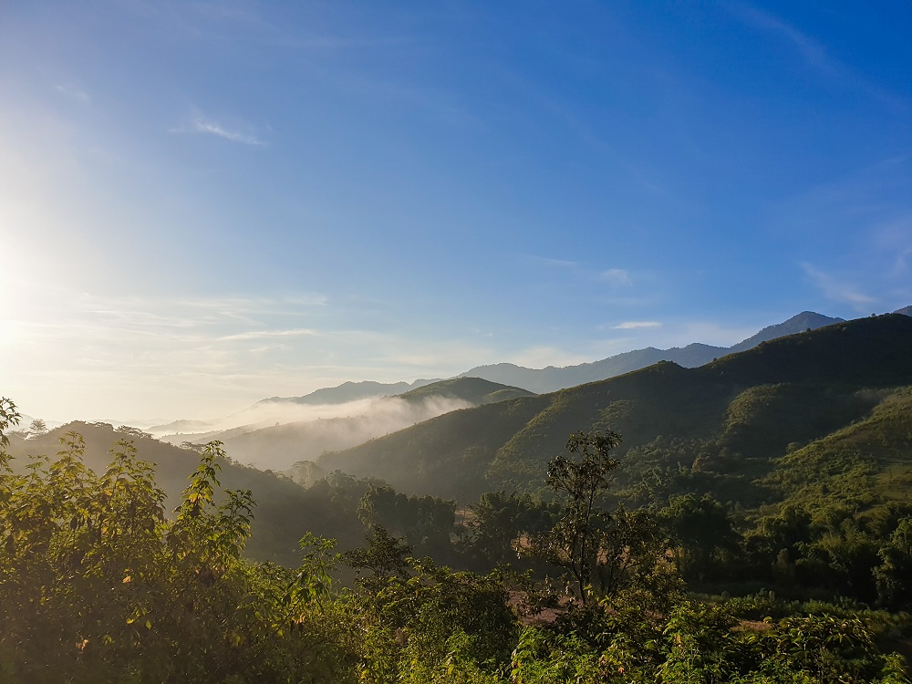 binh minh cuc tay viet nam - VƯỢT 700 KM ĐẾN CỰC TÂY VIỆT NAM, KHÁM PHÁ NƠI DUY NHẤT GIÁP VỚI CẢ LÀO VÀ TRUNG QUỐC