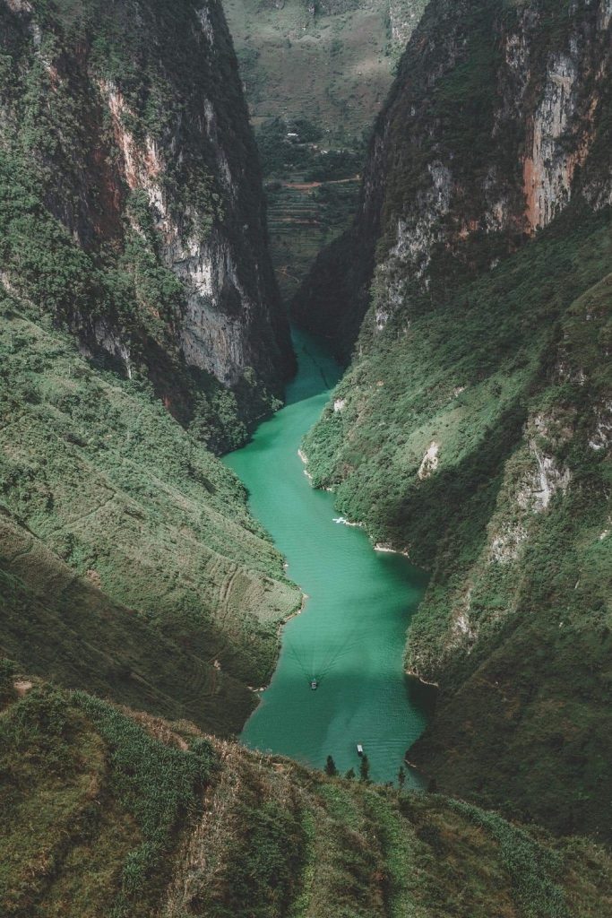 Song nho que 2 du lich ha giang bang xe may 683x1024 - 72H KHÁM PHÁ DU LỊCH HÀ GIANG BẰNG XE MÁY DÀNH RIÊNG CHO CÁC TAY LÁI "YẾU"