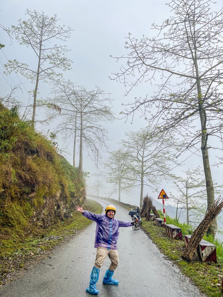 Tren duong du lich ha giang bang xe may 768x1024 - 72H KHÁM PHÁ DU LỊCH HÀ GIANG BẰNG XE MÁY DÀNH RIÊNG CHO CÁC TAY LÁI "YẾU"