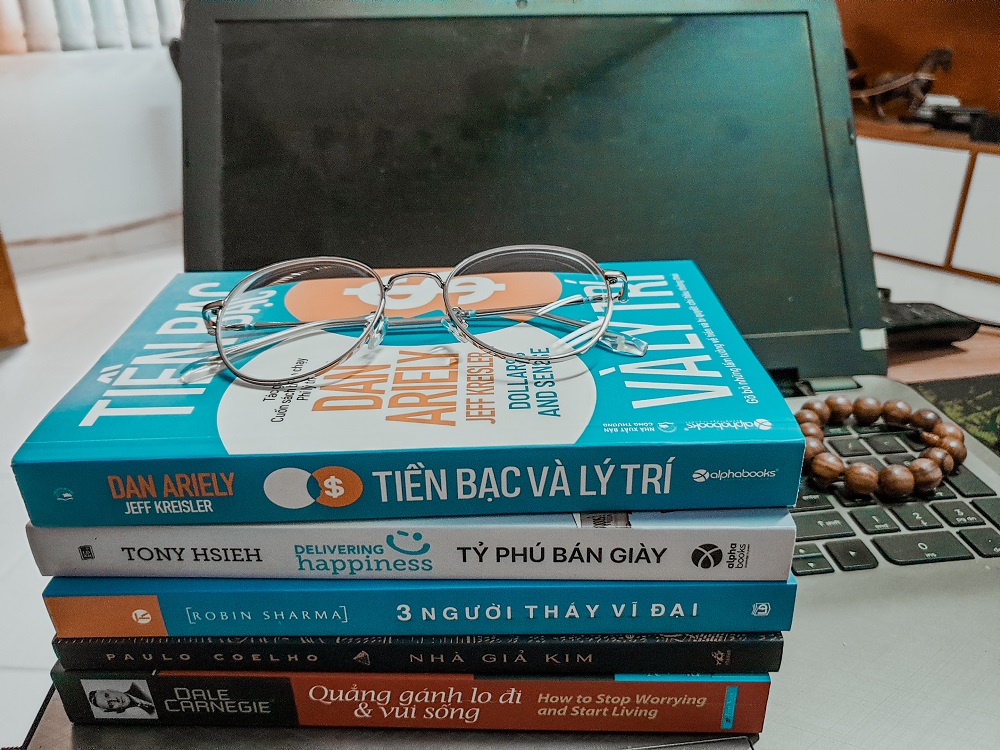 Sach khoai mua day cach doc sach - 6 CÁCH ĐỌC SÁCH ĐÚNG, HIỆU QUẢ ĐỂ THOÁT LƯỜI, PHÁT TRIỂN BẢN THÂN