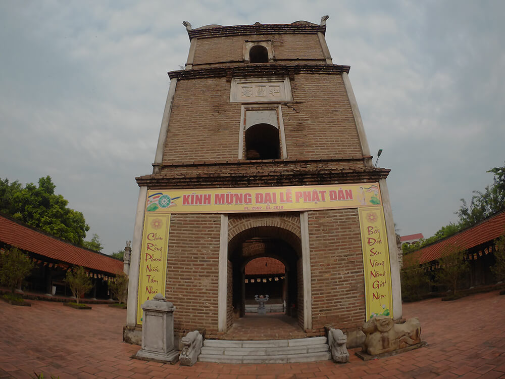 TỔNG HỢP CÁC ĐIỂM DU LỊCH BẮC NINH HẤP DẪN SAU KHI HẾT DỊCH COVID 19 Thap hoa phong chua dau cac diem du lich bac ninh - TỔNG HỢP CÁC ĐIỂM DU LỊCH BẮC NINH HẤP DẪN SAU KHI HẾT DỊCH COVID 19